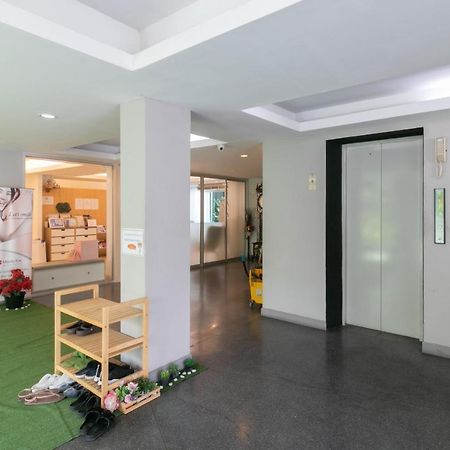 Resortel Lat Phrao 91 Бангкок Екстер'єр фото