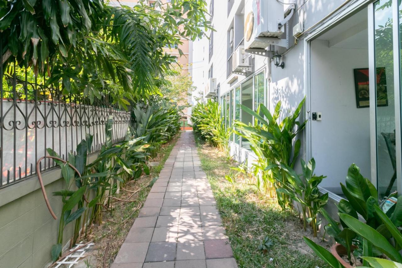 Resortel Lat Phrao 91 Бангкок Екстер'єр фото