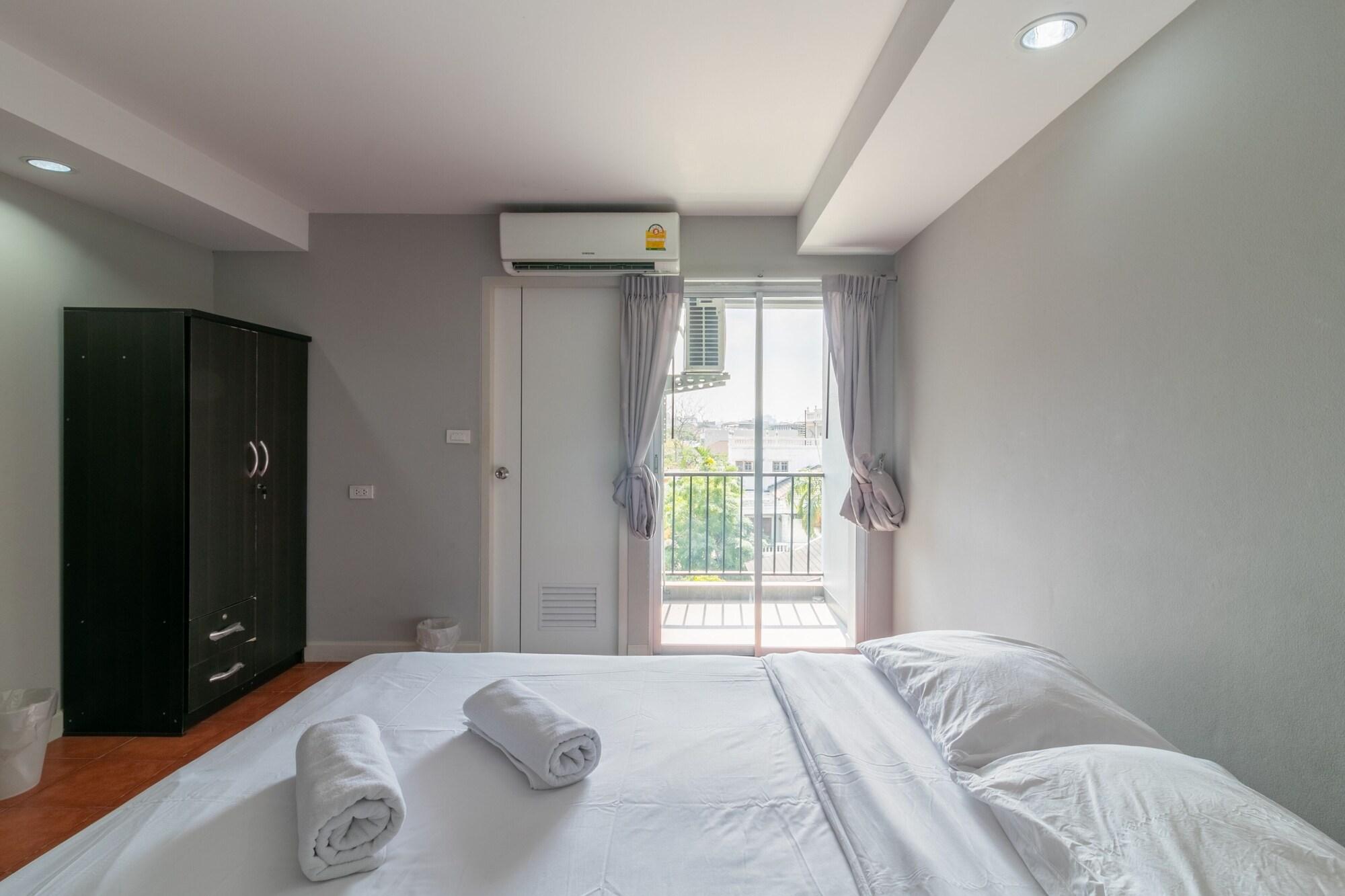 Resortel Lat Phrao 91 Бангкок Екстер'єр фото