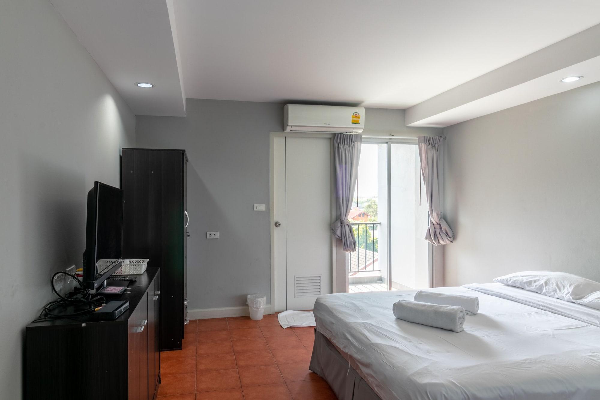 Resortel Lat Phrao 91 Бангкок Екстер'єр фото